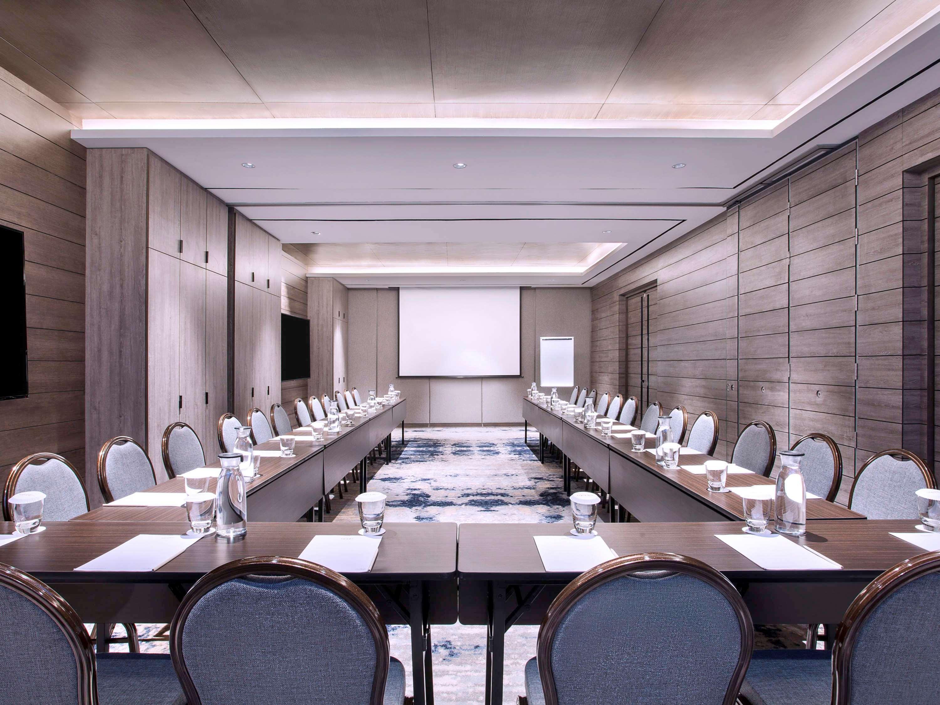 Mercure Tangerang Bsd City Extérieur photo