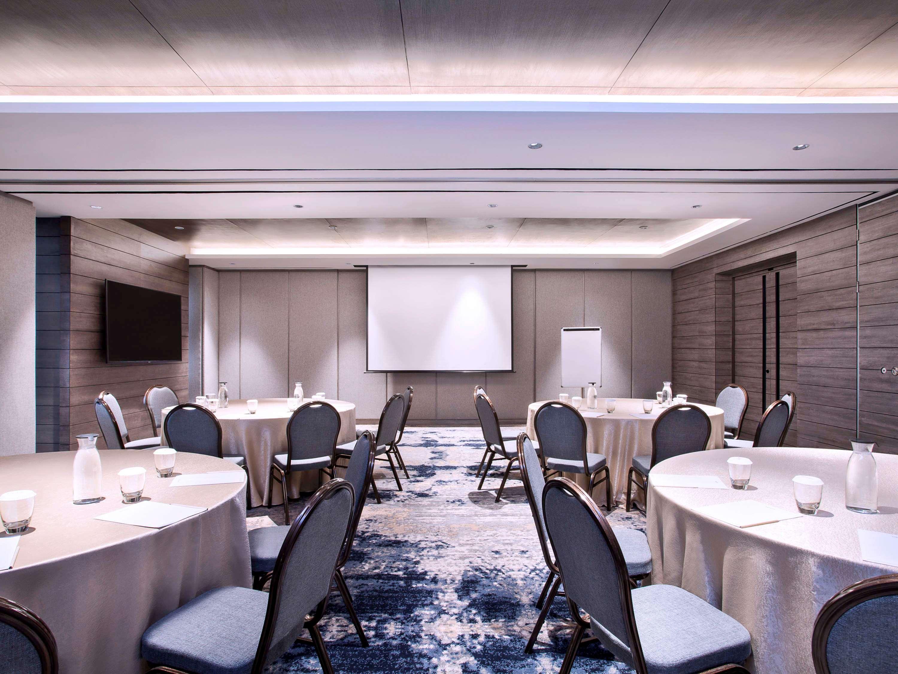 Mercure Tangerang Bsd City Extérieur photo