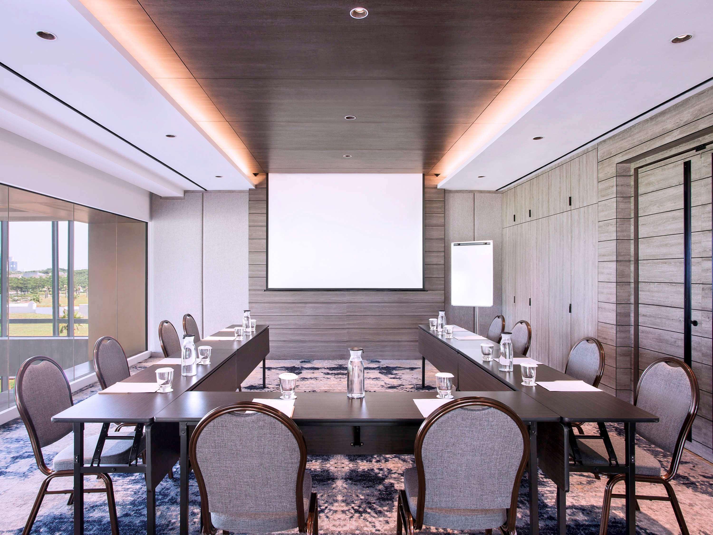 Mercure Tangerang Bsd City Extérieur photo