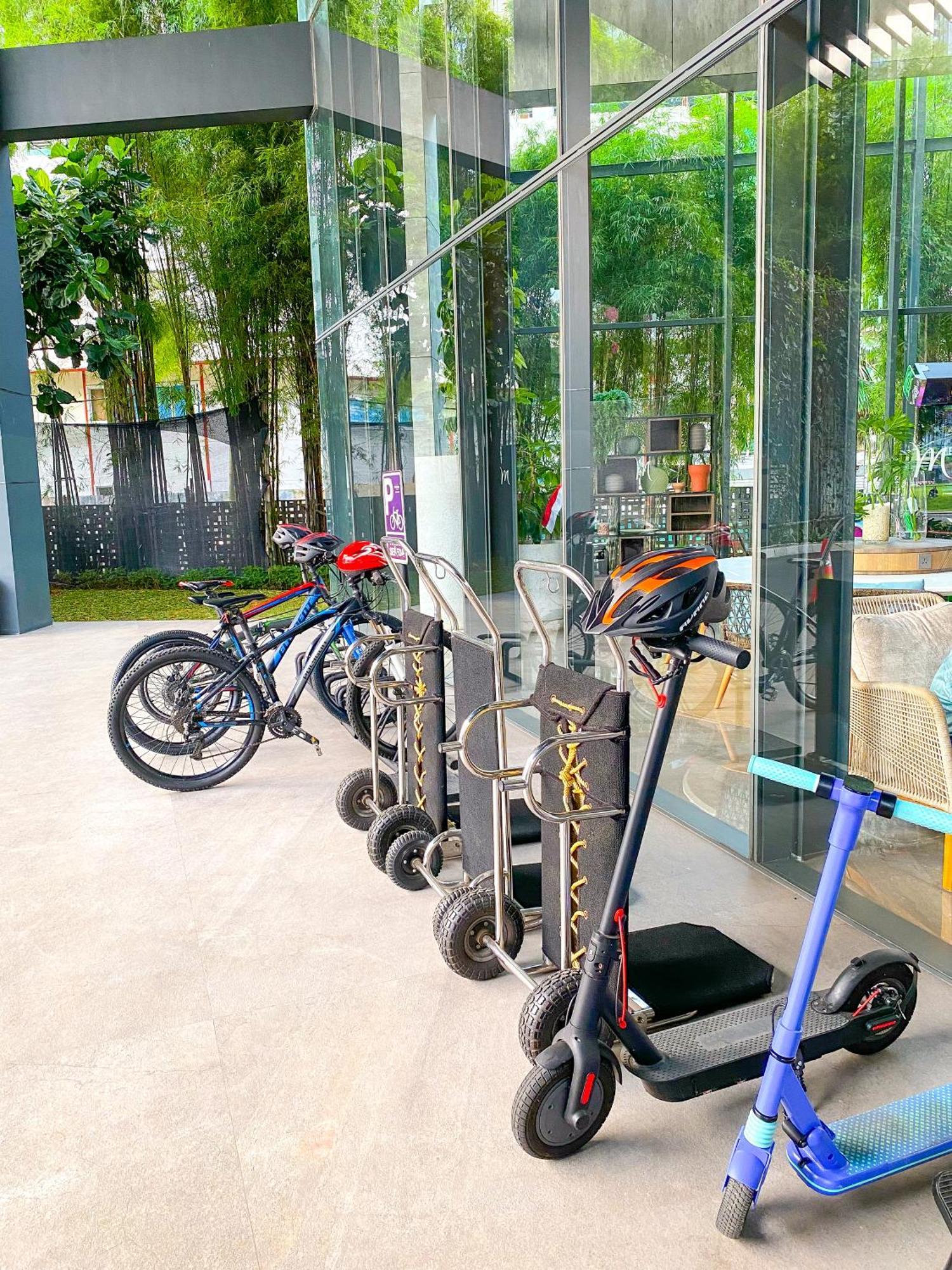 Mercure Tangerang Bsd City Extérieur photo