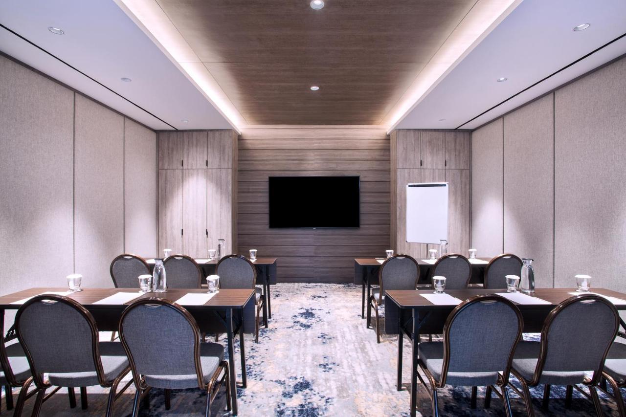 Mercure Tangerang Bsd City Extérieur photo
